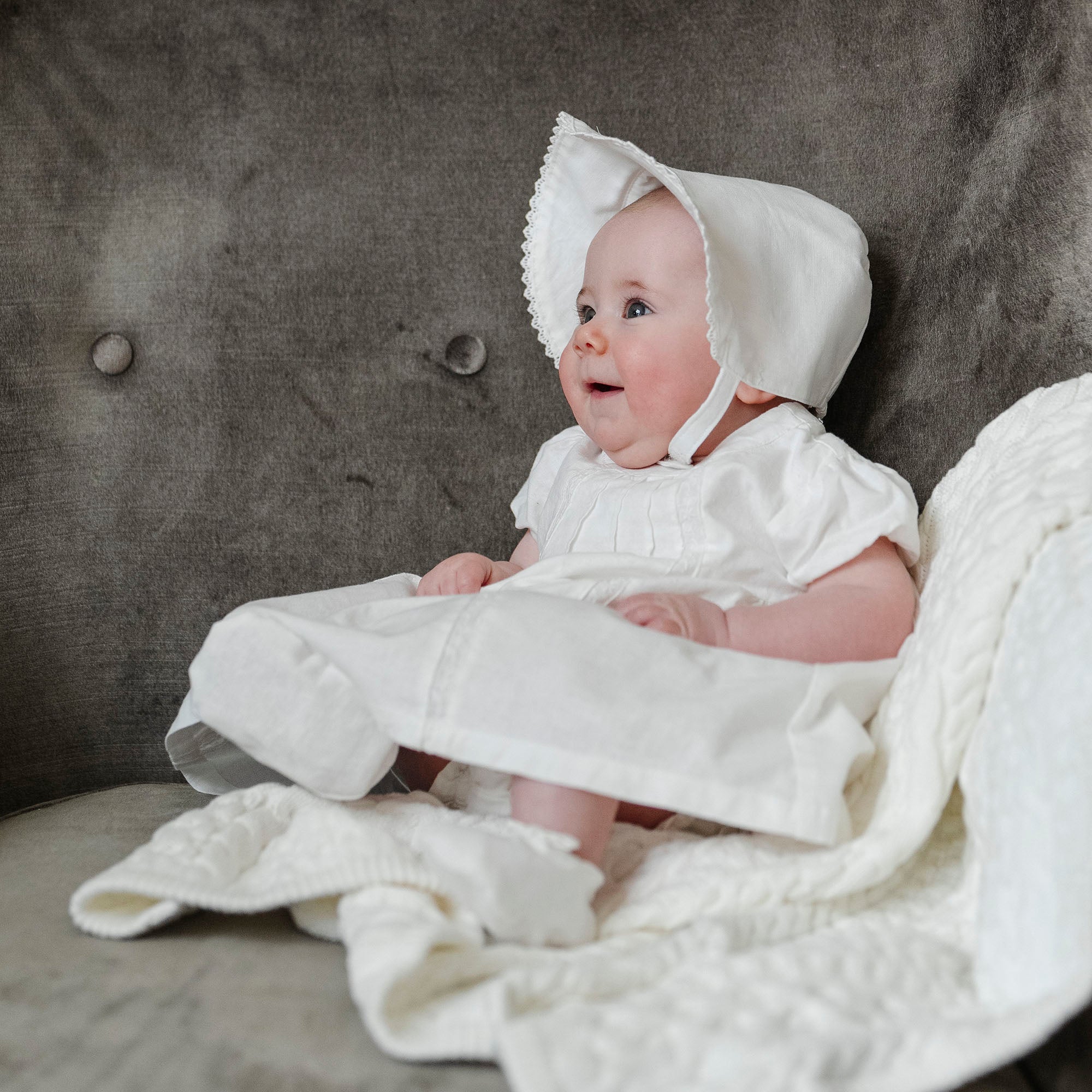 Brimmed Linen Bonnet