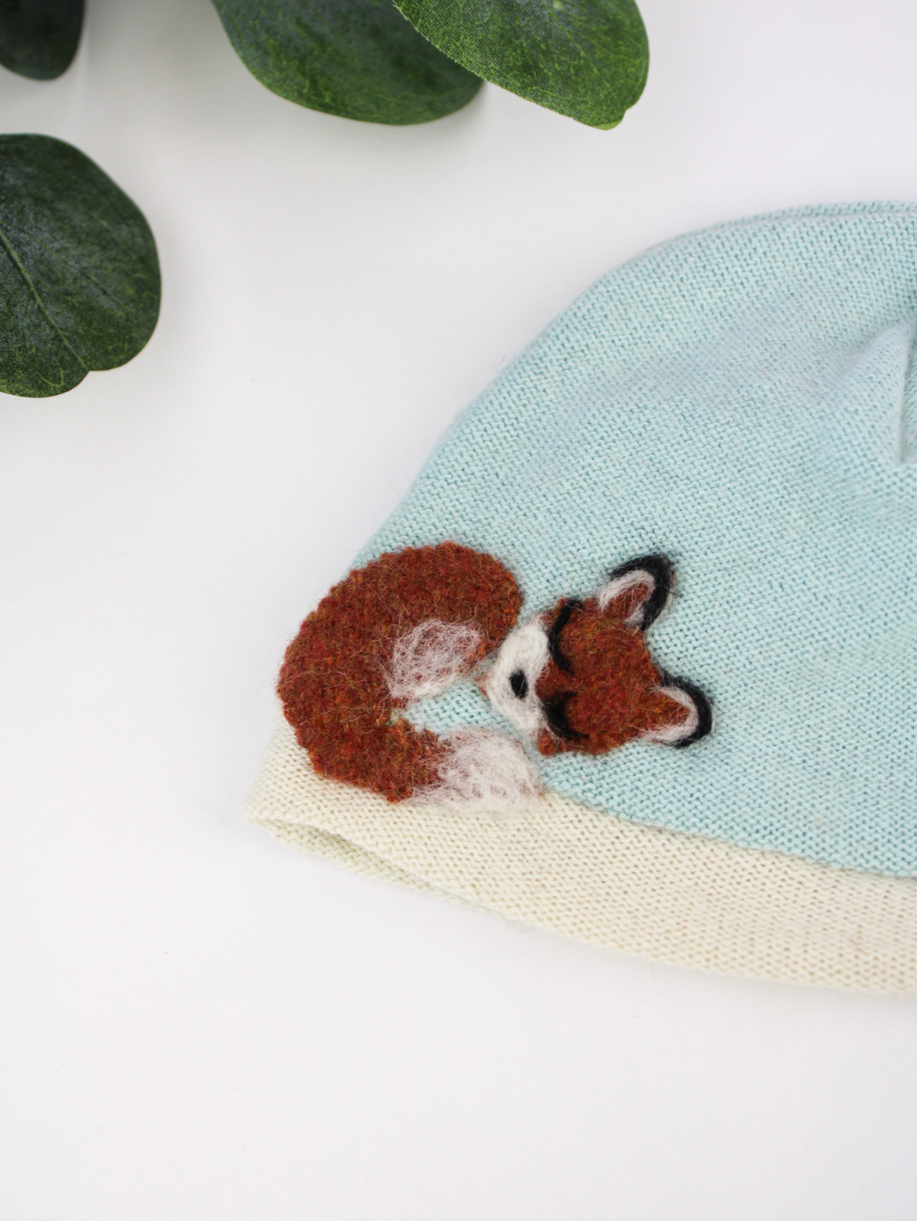 Sleeping Fox Cashmere Hat - Newborn