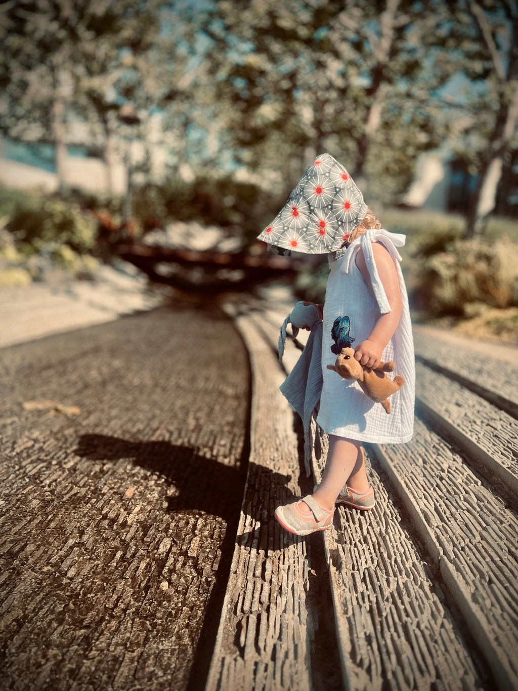 Bonnet in Organic Space