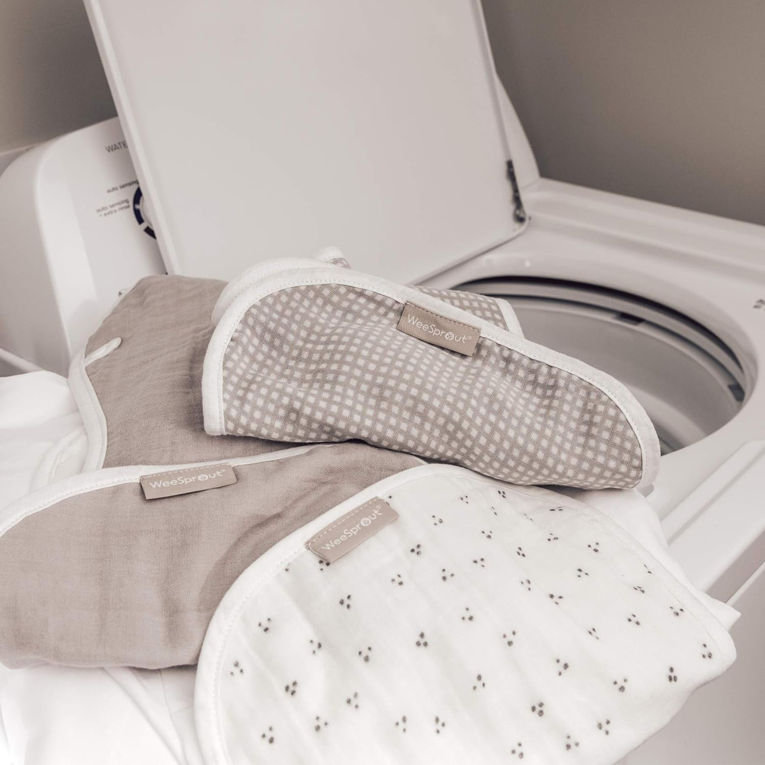 WeeSprout 100% Organic Cotton Burp Cloths — Ultra-Absorbent, Multi-Functional & Gentle on Baby’s Skin