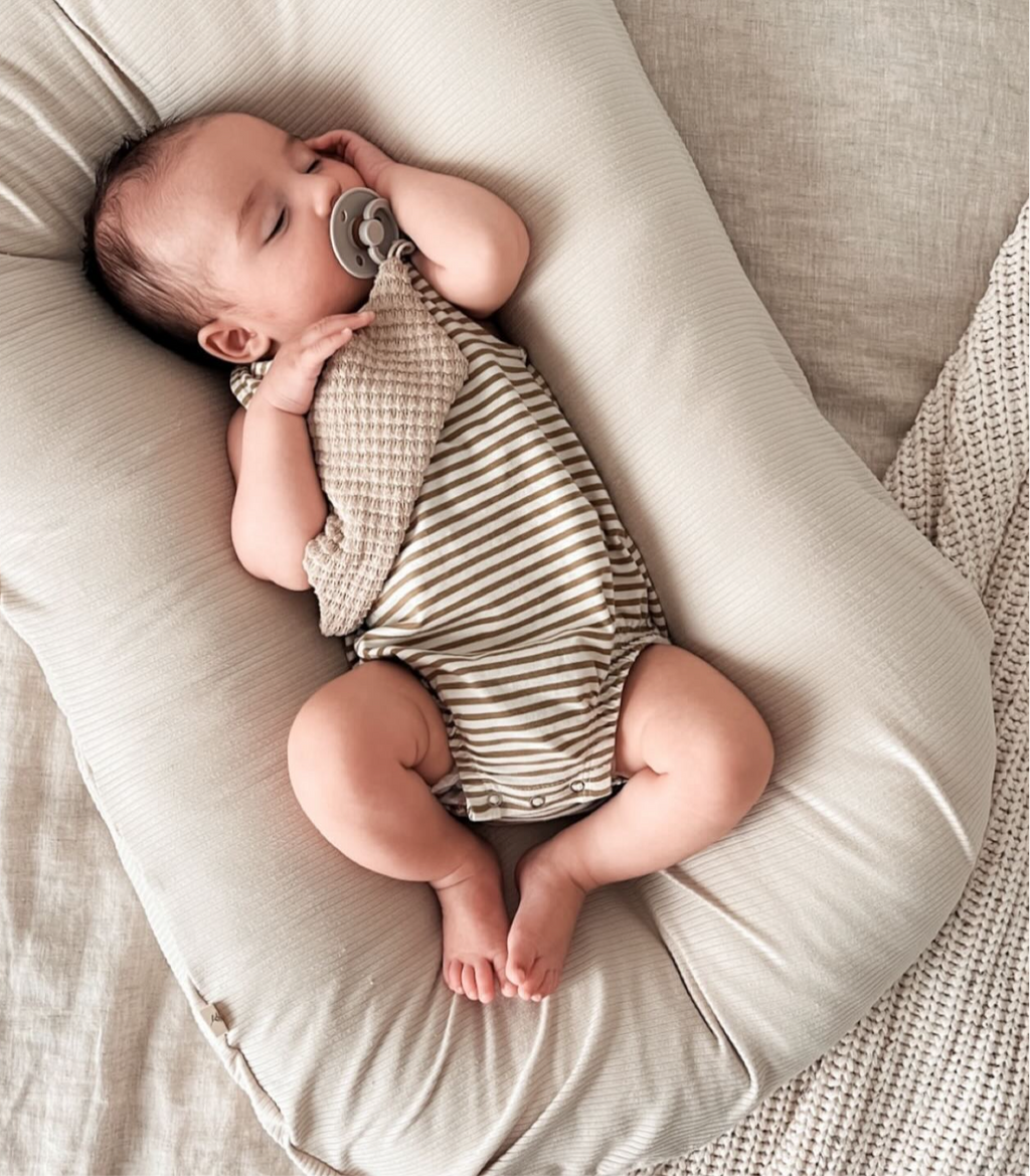 Oat Ribbed Baby Lounger Cover
